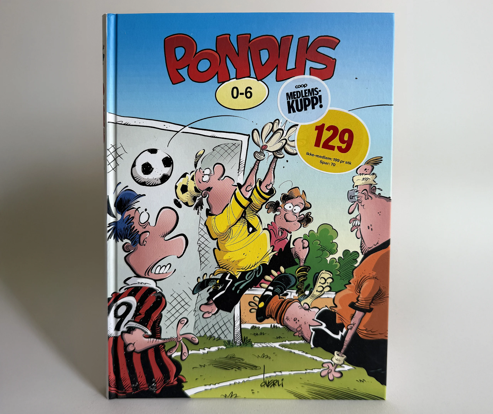 Klistremerker som viser tilbud på pondus bok